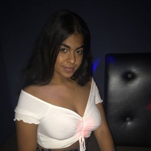 Meet your Posher, Marissa